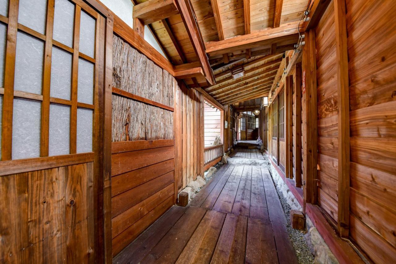 Resort Inn Chirorian Такаяма Екстериор снимка